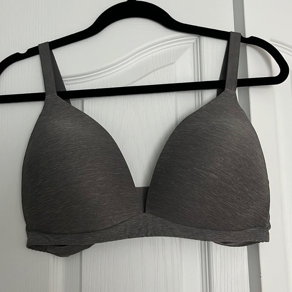 Aerie- real Sunnie wireless - Picture 1 of 3